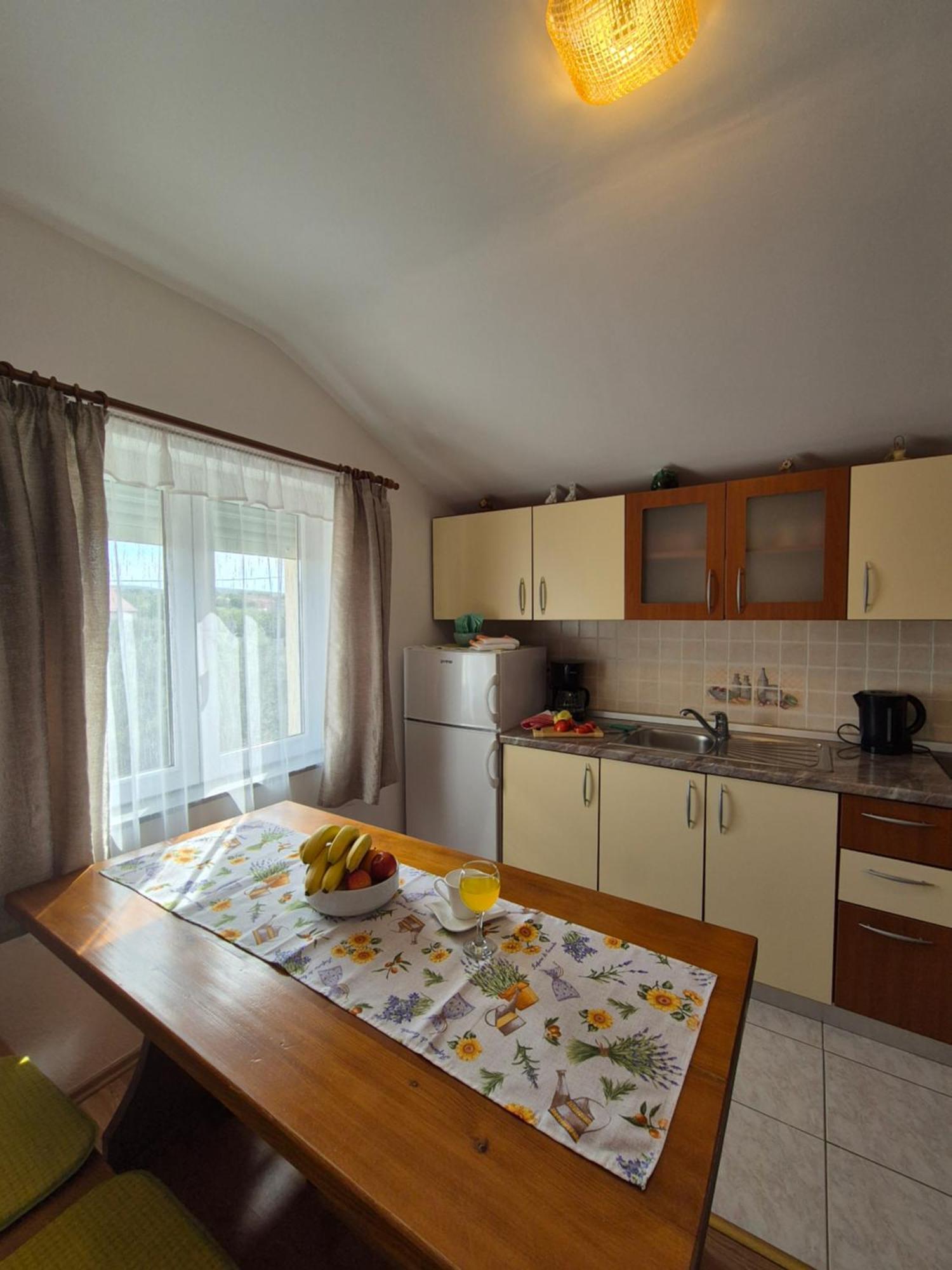 Apartman Lucija Apartment Pridraga ภายนอก รูปภาพ