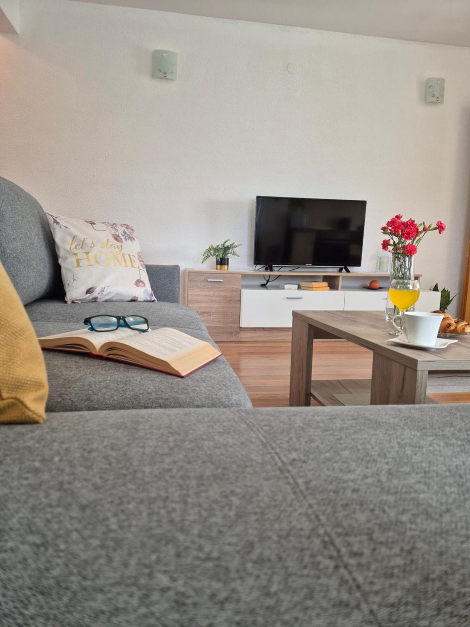 Apartman Lucija Apartment Pridraga ภายนอก รูปภาพ
